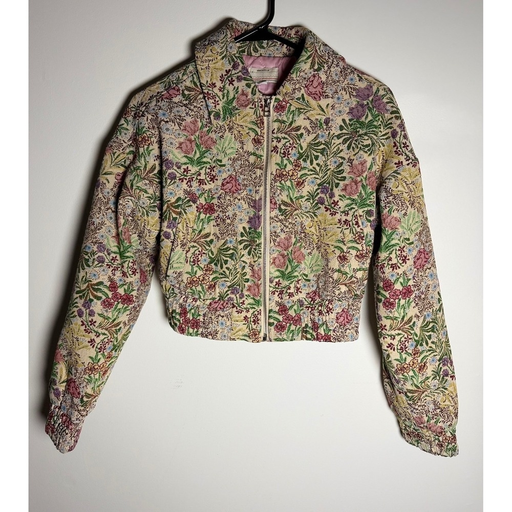 Kimchi Blue Floral Tapestry Cropped Jacket Pink Quilted Lining Small Boho Zip Up